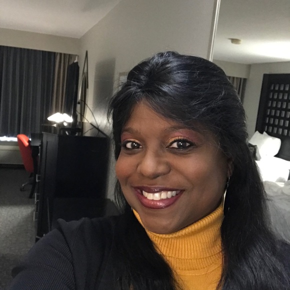 Meet your Posher, Ra’shelle - Picture 4 of 15